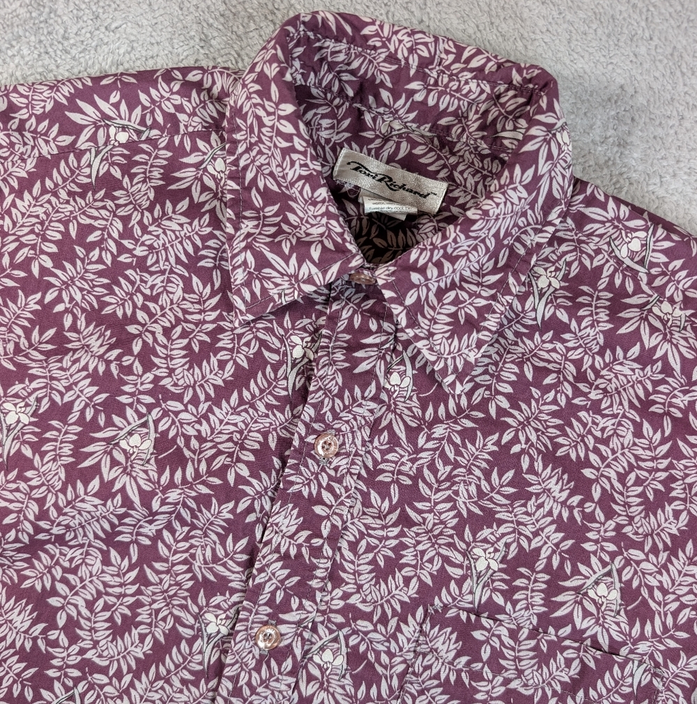 Tori Richard Mens Small Popover Aloha Shirt Burgundy Floral Short Sleeve
